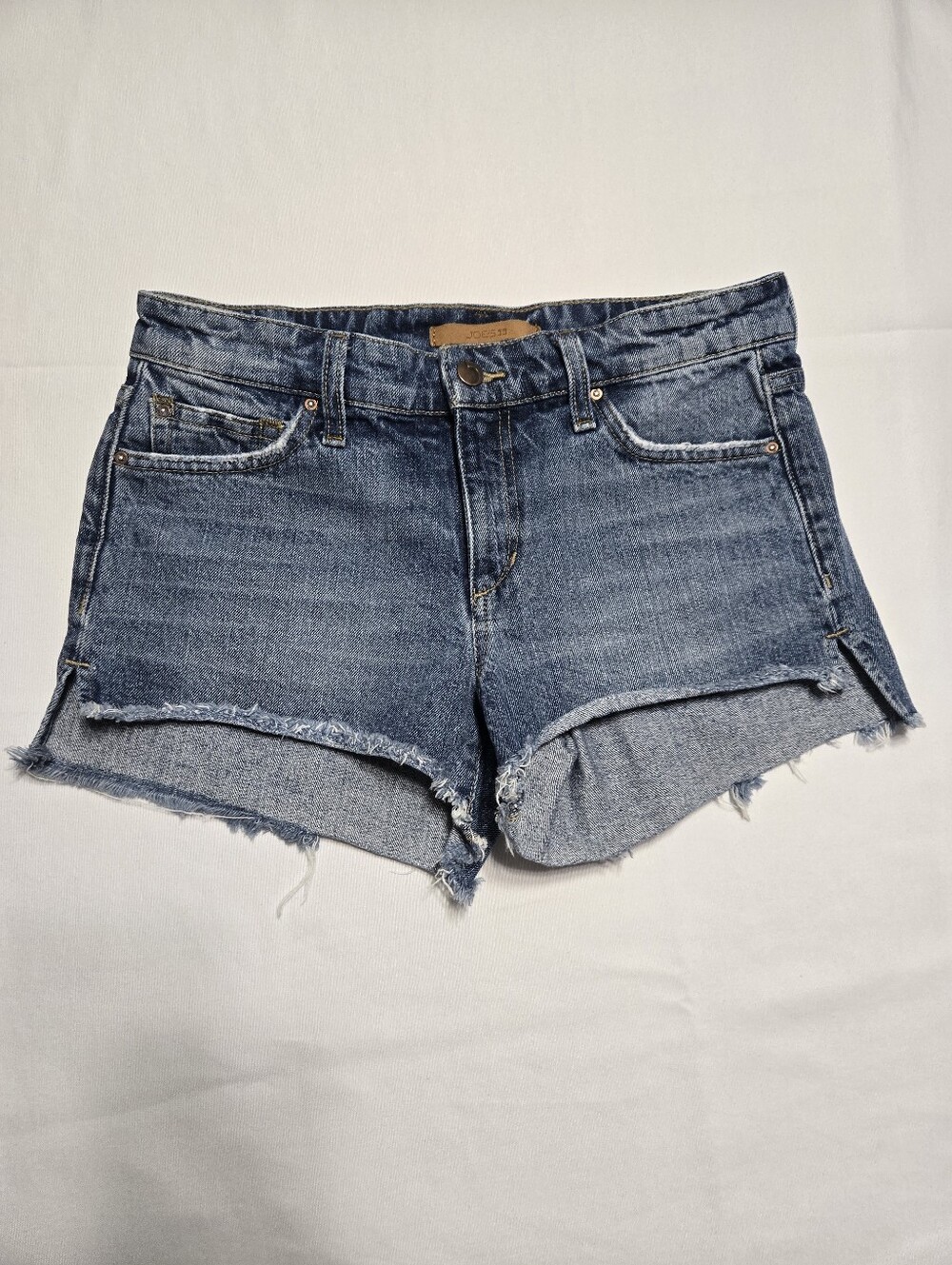 Joe's Women's Collectors Edition Raw Hem Medium Wash Denim Cotton Shorts sz 26